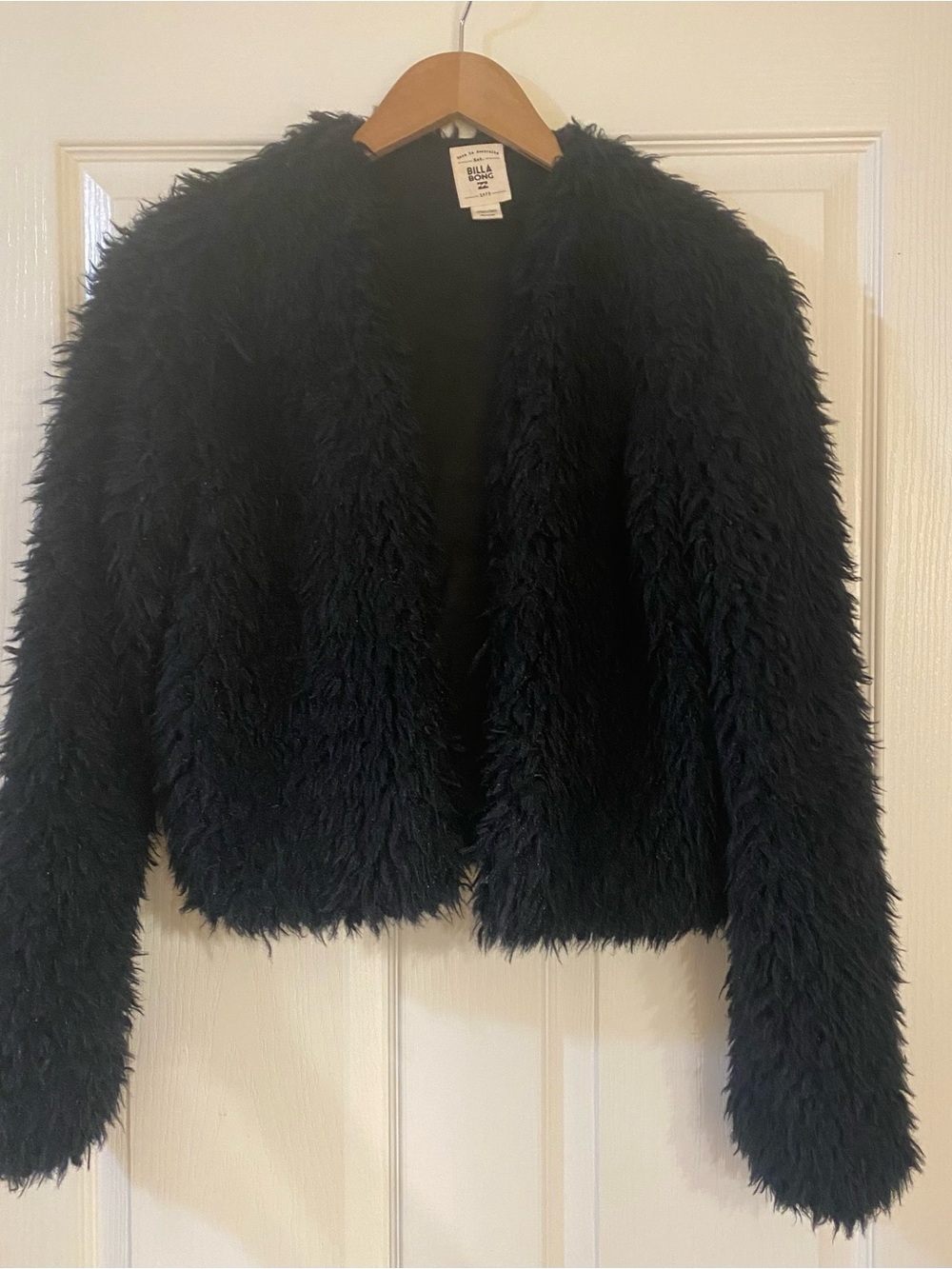 Billabong black fuzzy jacket
